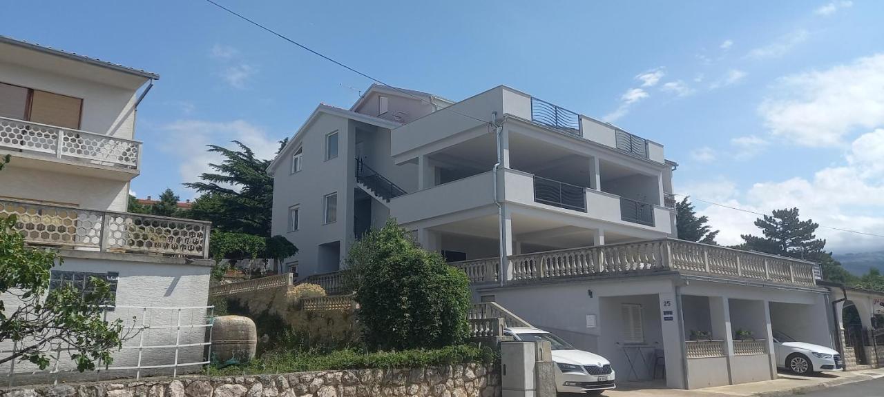 Apartmani Biba 노비비노돌스키 외부 사진