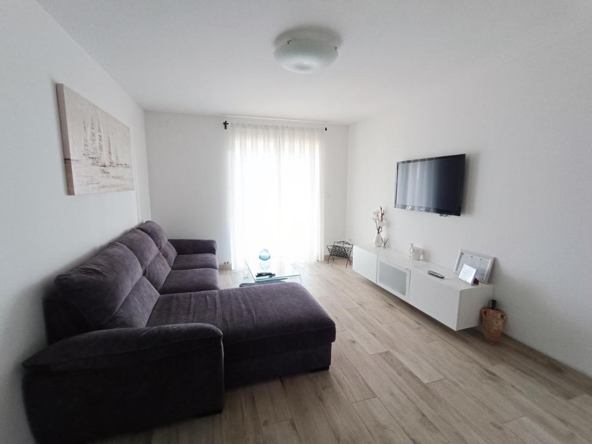 Apartmani Biba 노비비노돌스키 외부 사진